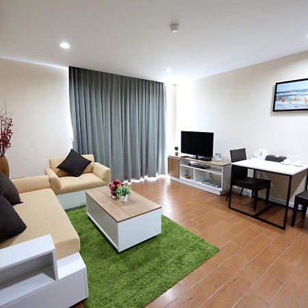 Bbg Seaside Luxurious Service Apartment Bang Saen Ngoại thất bức ảnh