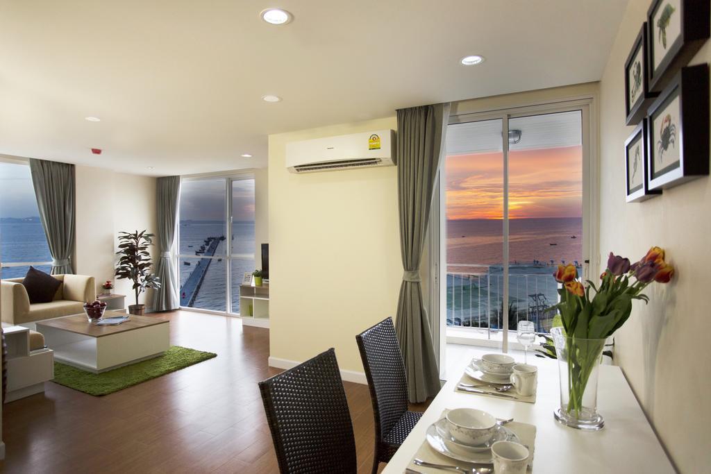 Bbg Seaside Luxurious Service Apartment Bang Saen Phòng bức ảnh