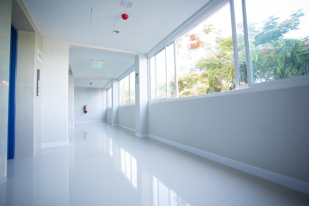 Bbg Seaside Luxurious Service Apartment Bang Saen Ngoại thất bức ảnh