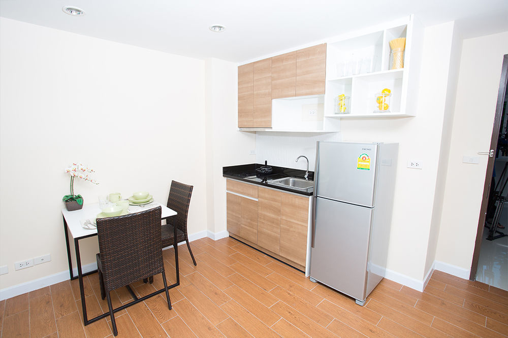 Bbg Seaside Luxurious Service Apartment Bang Saen Ngoại thất bức ảnh