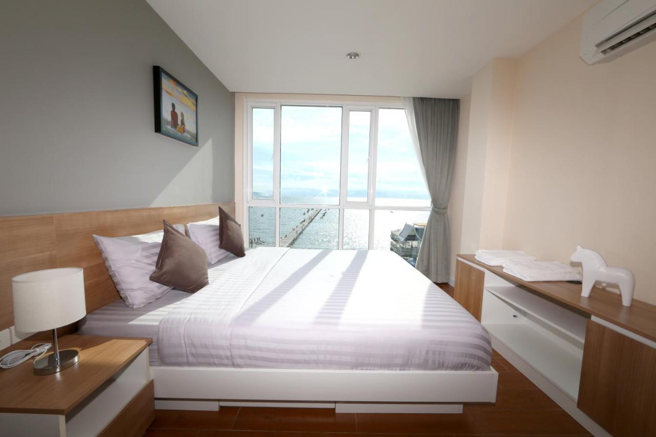 Bbg Seaside Luxurious Service Apartment Bang Saen Ngoại thất bức ảnh